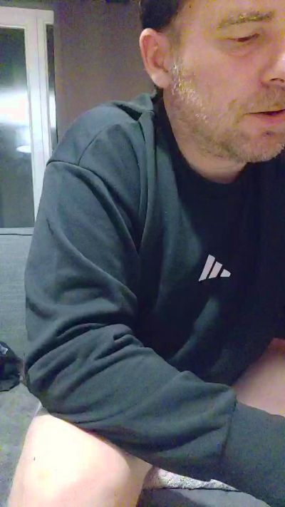 tomsauwer live cam on Cam4