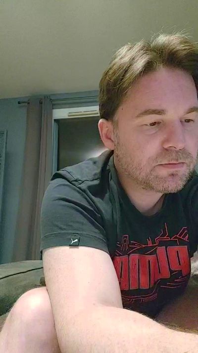 tomsauwer live cam on Cam4