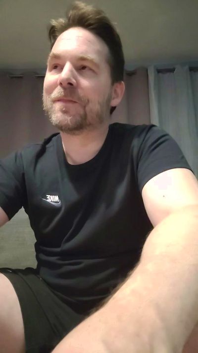 tomsauwer live cam on Cam4