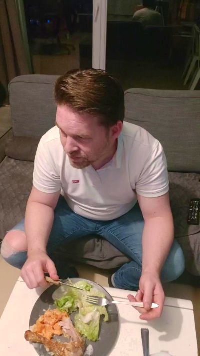 tomsauwer live cam on Cam4