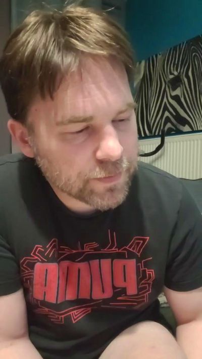 tomsauwer live cam on Cam4
