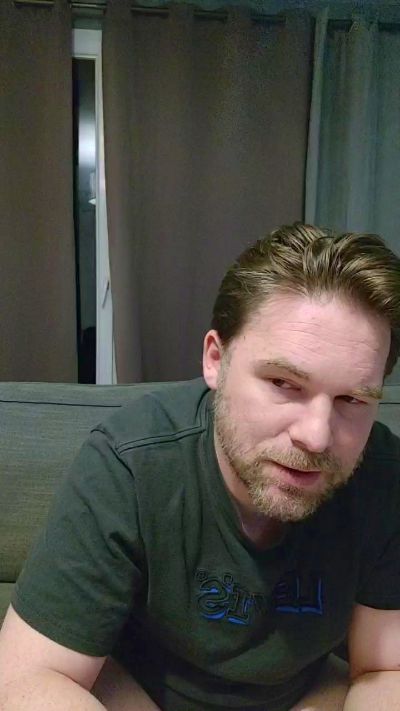 tomsauwer live cam on Cam4