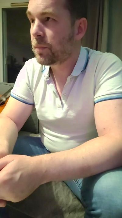 tomsauwer live cam on Cam4