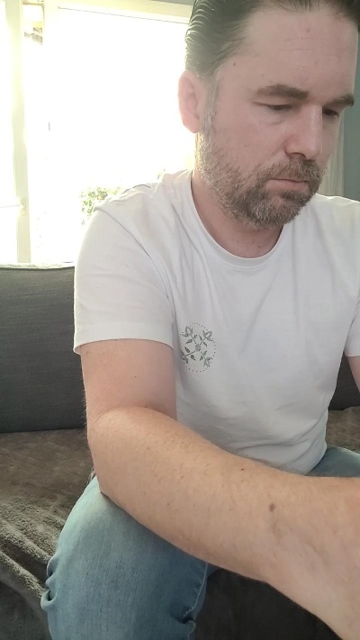 tomsauwer live cam on Cam4