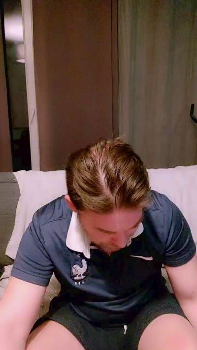 tomsauwer live cam on Cam4
