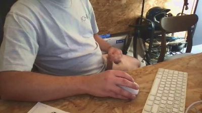 tomtom398 live cam on Cam4
