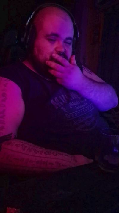 tomyytoo live cam on Cam4
