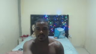 tonnyhuge live cam on Cam4