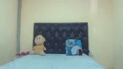 tonnyhuge live cam on Cam4