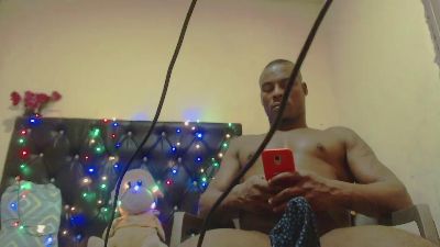 tonnyhuge live cam on Cam4