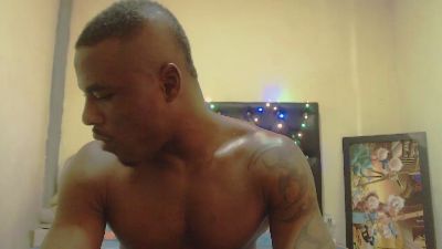 tonnyhuge live cam on Cam4