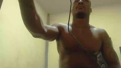 tonnyhuge live cam on Cam4