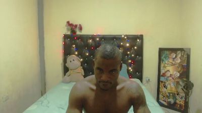tonnyhuge live cam on Cam4