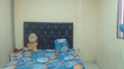 tonnyhuge live cam on Cam4