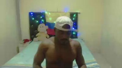 tonnyhuge live cam on Cam4