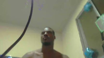 tonnyhuge live cam on Cam4