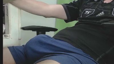 tontin69 live cam on Cam4