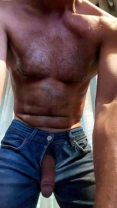 tonytuga live cam on Cam4