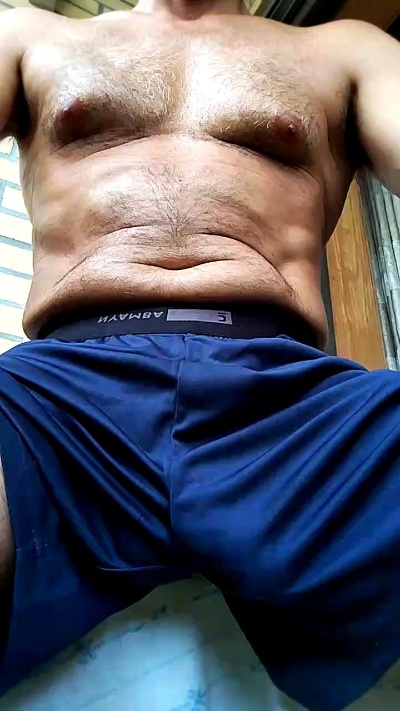 tonytuga live cam on Cam4