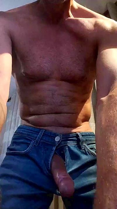 tonytuga live cam on Cam4
