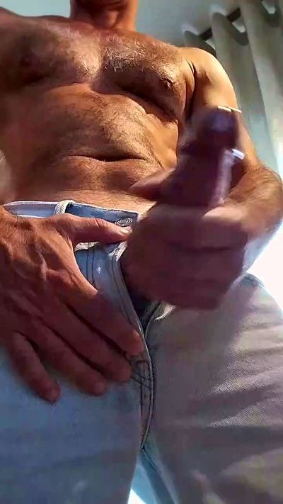tonytuga live cam on Cam4