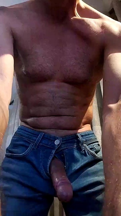 tonytuga live cam on Cam4