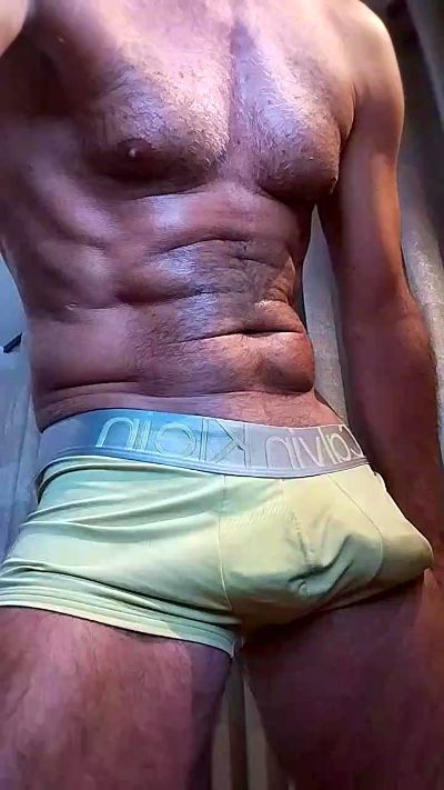 tonytuga live cam on Cam4