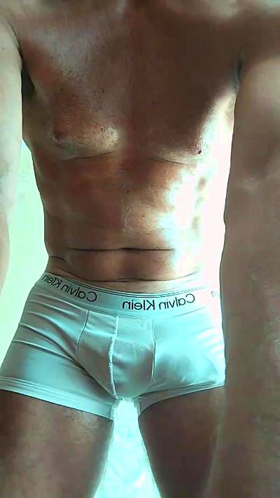tonytuga live cam on Cam4
