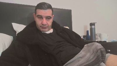 topinho75 live cam on Cam4