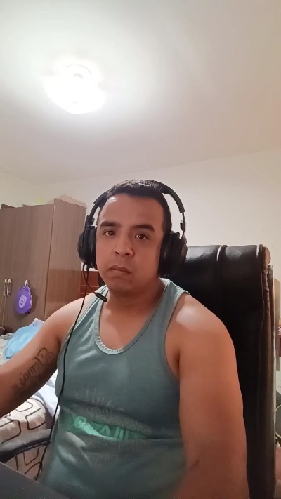 toretorf live cam on Cam4