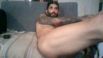 torinesebadboy live cam on Cam4