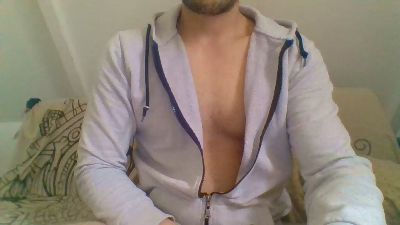 toroloco_9 live cam on Cam4