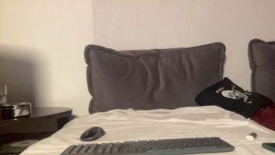 toronto81 live cam on Cam4
