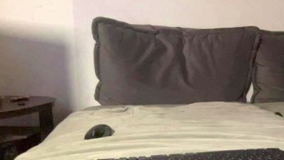 toronto81 live cam on Cam4