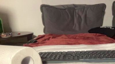 toronto81 live cam on Cam4
