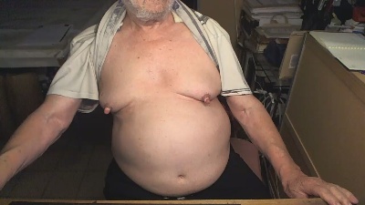 totalshaved live cam on Cam4