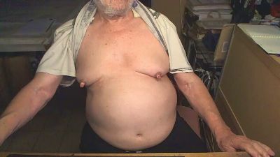 totalshaved live cam on Cam4