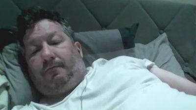 tourobravo4 live cam on Cam4