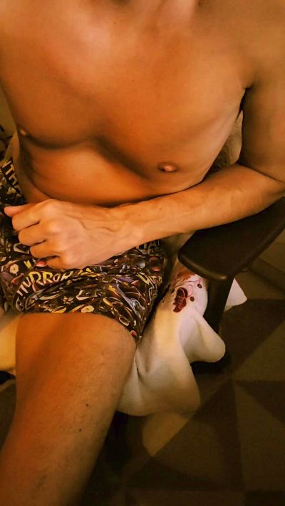toutfoulcamp live cam on Cam4