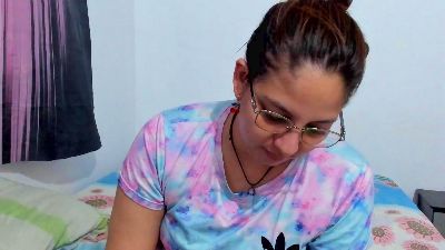 tovar69 live cam on Cam4