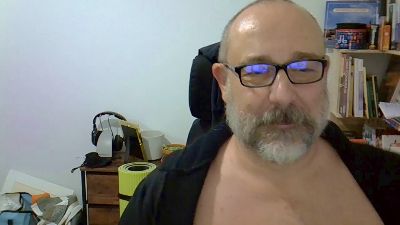 toy4men2 live cam on Cam4