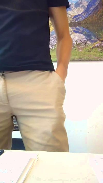 toyboy08 live cam on Cam4