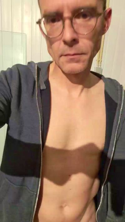 trainsx live cam on Cam4