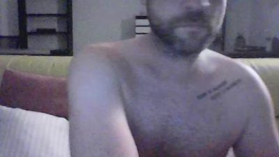 travieso21 live cam on Cam4