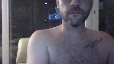 travieso21 live cam on Cam4
