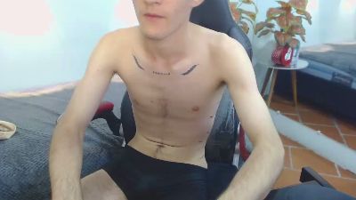 trevor_mob live cam on Cam4