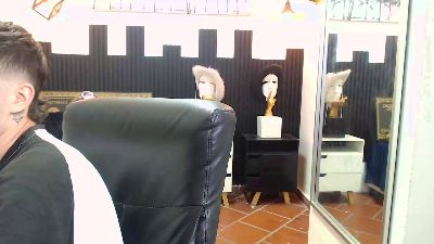 trevor_mob live cam on Cam4
