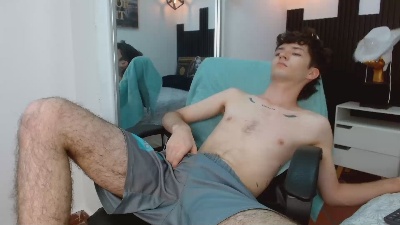 trevor_mob live cam on Cam4