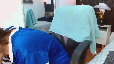 trevor_mob live cam on Cam4
