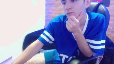 trevor_mob live cam on Cam4